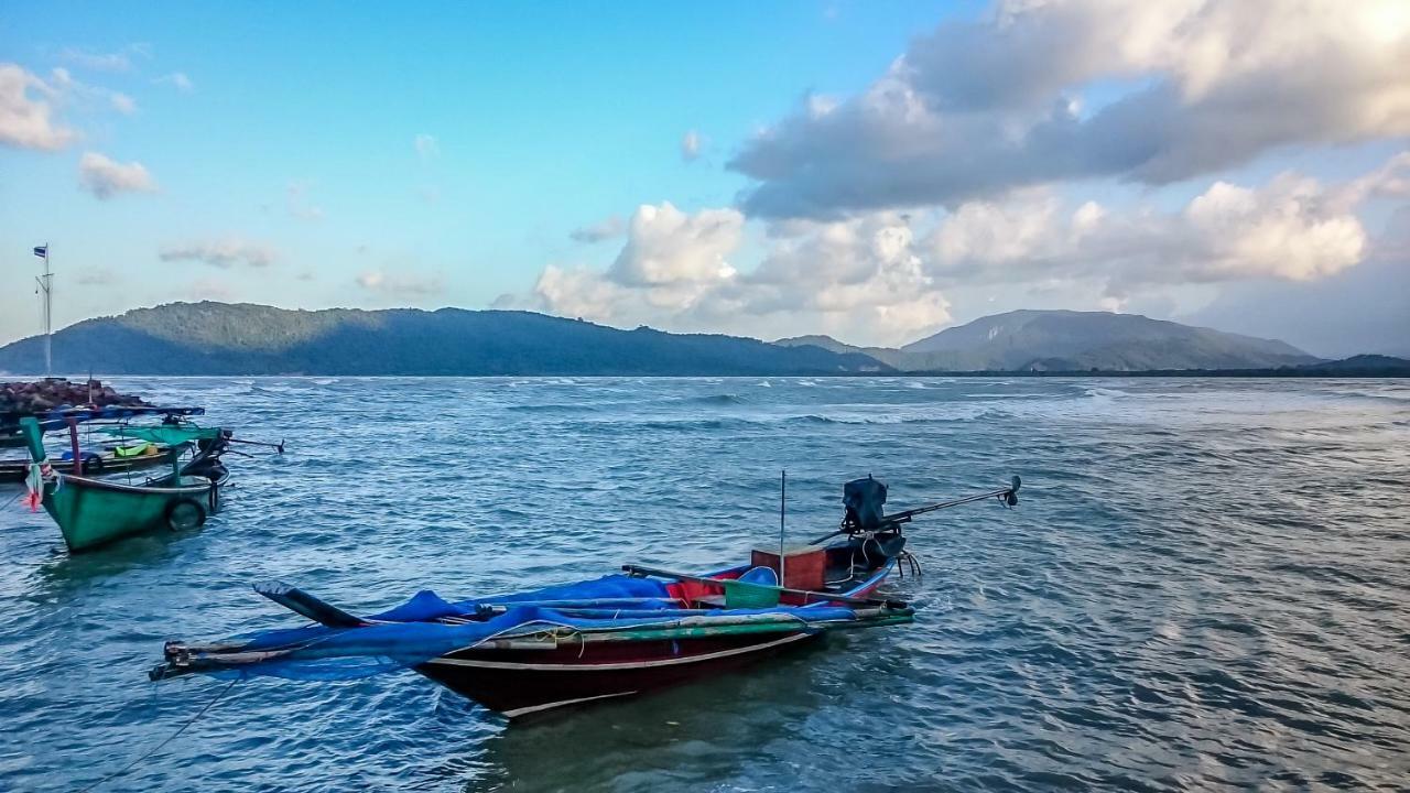 Khanom Sea Breeze Apartment 外观 照片