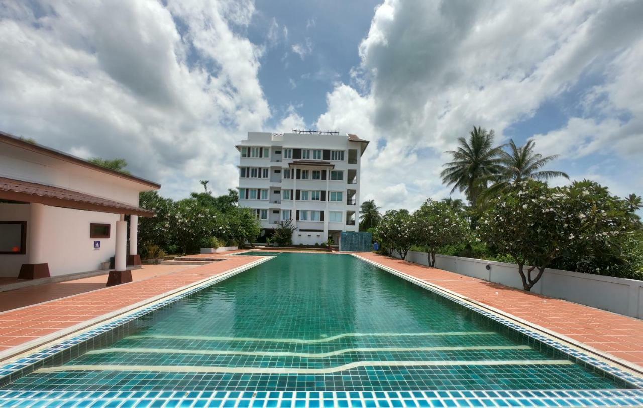 Khanom Sea Breeze Apartment 外观 照片
